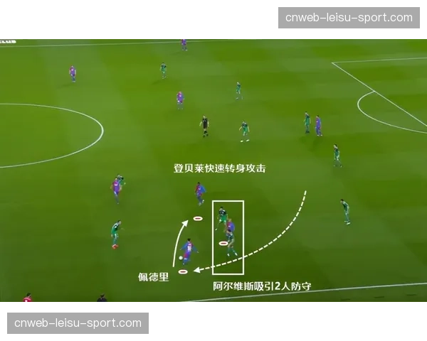 镜头聚焦:维尼修斯边路被断后狂奔80米回追铲抢,赢得主场掌声 镜头聚焦:维尼修斯边路被断后狂奔80米回追铲抢,赢得主场掌声